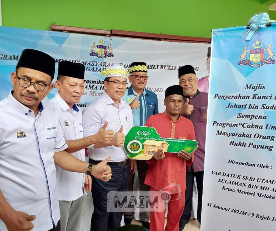 saudara-muslim-kita-kerana-menerima-sebuah-rumah-baharu-yang-telah-di-rasmikan-oleh-ketua-menteri-1